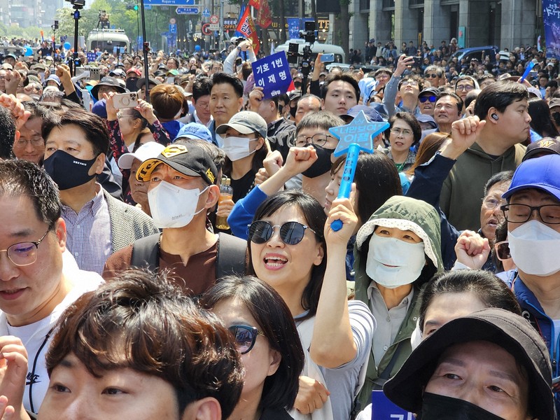【毎日新聞】韓国大統領選　与野党候補が同じ遊説ソングを選択　日本アニメ関連曲「キン肉マンⅡ世」